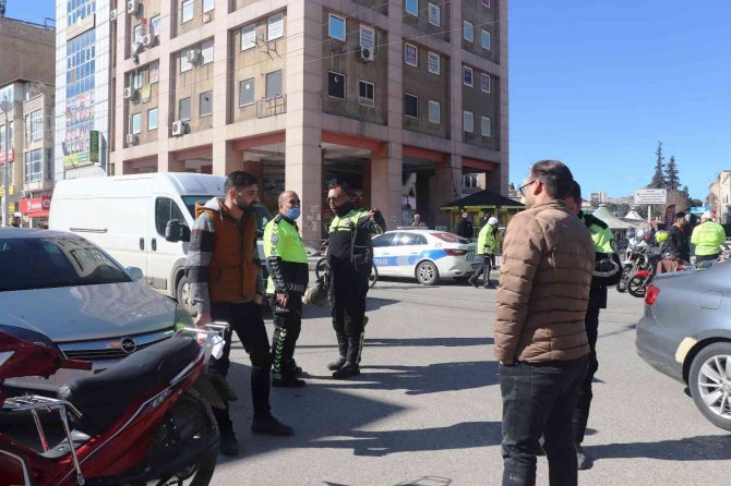 Şanlıurfa’da Motosiklet Sürücülerine Ceza Yağdı