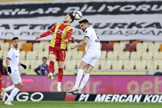 Spor Toto Süper Lig: Yeni Malatyaspor: 0 - Adana Demirspor: 0 (İ̇lk Yarı)