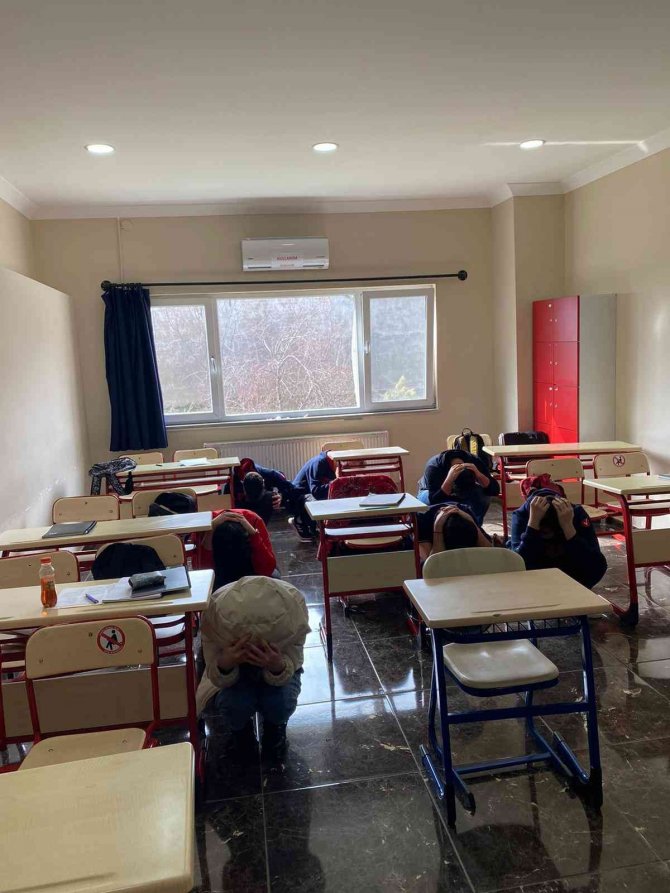 Bandırma’ Da Gerçek Gibi Tatbikat