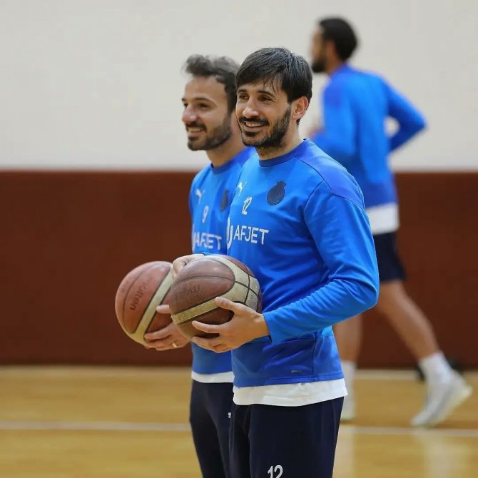 Afyonspor, Diyarbekir Spor’dan 3 Puanı Koparmak İçin Sahaya Çıkacak