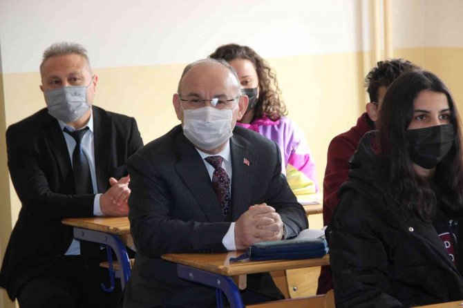 Manisa’da Deprem Anında En Güvenli Yerler Okullar Olacak