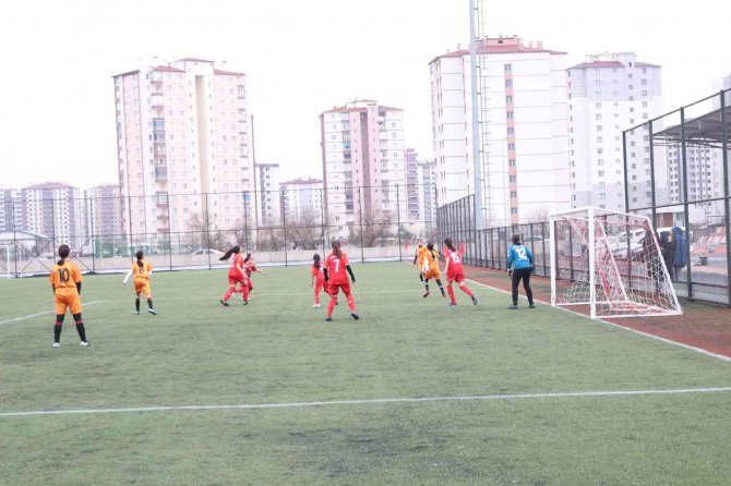 ’Mahallede Maç Var’ Etkinliğinde Şampiyonlar Belli Oldu