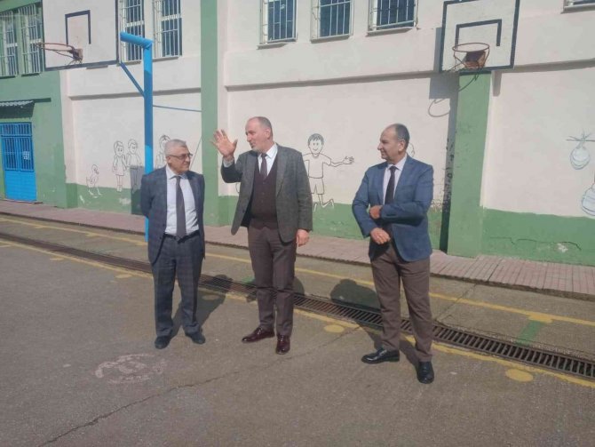 Çınarcık’taki Okullarda Deprem Tatbikatı