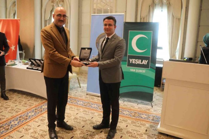 Van’da ‘Bağımlılıkla Mücadelede Sorunlar Ve Çözüm Önerileri’ Çalıştayı