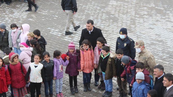 Muradiye’de ‘Deprem Anı Ve Tahliye Tatbikatı’ Yapıldı