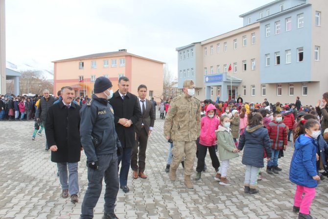 Muradiye’de ‘Deprem Anı Ve Tahliye Tatbikatı’ Yapıldı