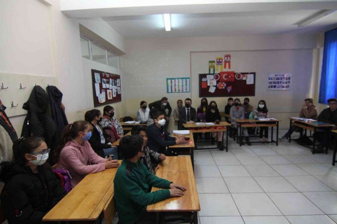 Özalp İlçesinde Deprem Tahliye Tatbikatı