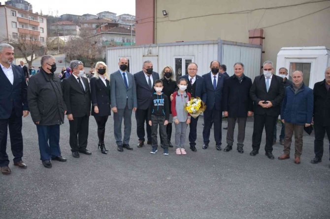 Vali Tutulmaz Gülüç’e Yeni Okul İçin İncelemelerde Bulundu