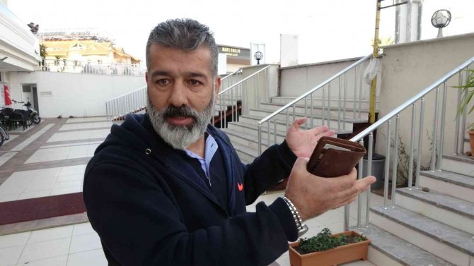 Asansörlü Utanç Duvarı