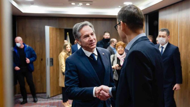 Blinken: "Abd Ve Polonya Arasında Savunma Alanında Hiç Olmadığı Kadar İş Birliği Var"