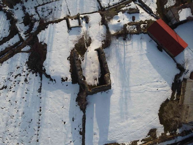 Tarihi Şar Antik Kenti, Kış Manzarası İle Hayran Bıraktı