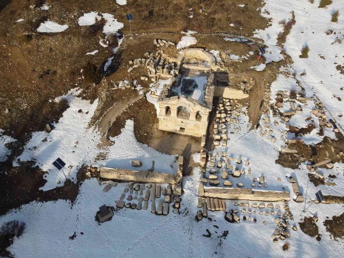 Tarihi Şar Antik Kenti, Kış Manzarası İle Hayran Bıraktı