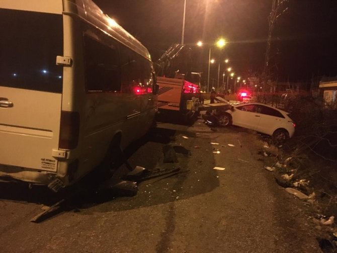 Kazada 1 Polis Şehit Oldu, 1 Vatandaş Hayatını Kaybetti