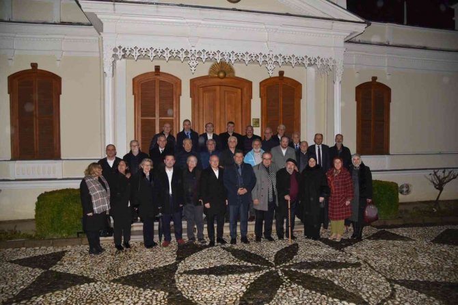 Ak Sevdalılar Türkiye’nin Güçlü Geleceği İçin Bir Araya Gelmeye Devam Ediyor