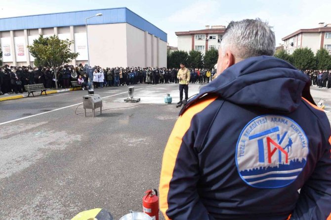Tuzla’da 59 Bin 600 Öğrencinin Katılımıyla Deprem Tatbikatı Yapıldı