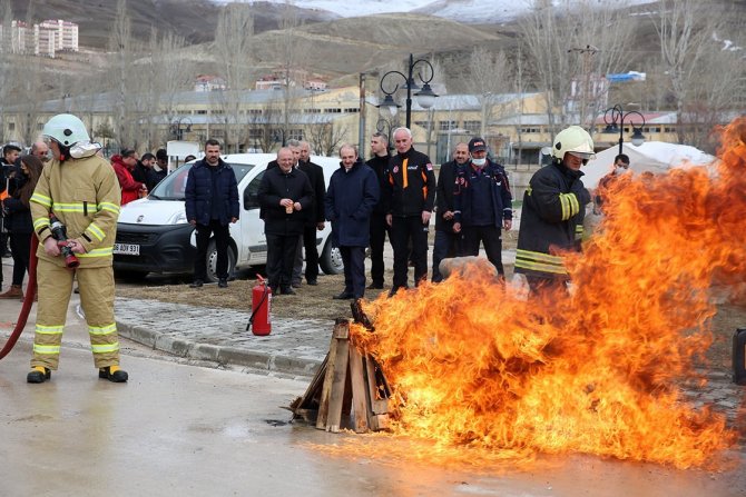 Bayburt’ta Deprem Anı Ve Tahliye Tatbikatı Gerçekleştirildi