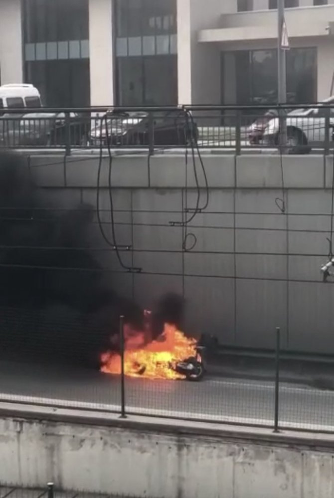 Bursa’da Motosiklet Alev Alev Yandı