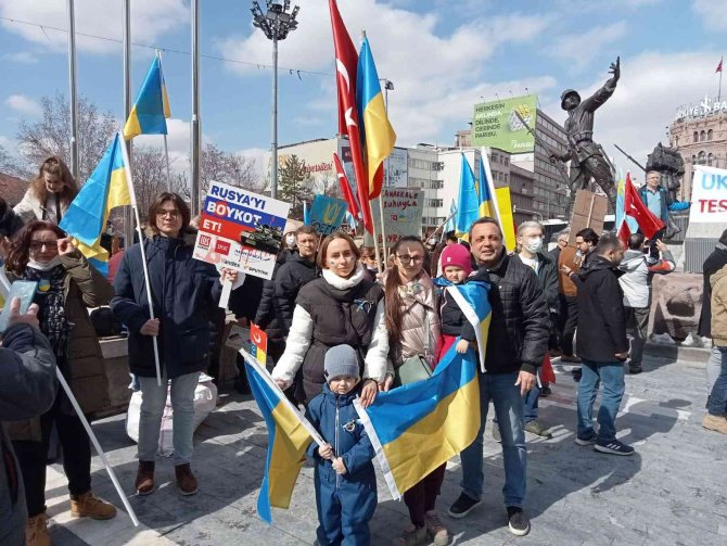 Ukrayna Ankara Büyükelçisi Bodnar: “Müzakereye Açığız Ama Özgürlüğümüzün Ve Haklarımızın Kısıtlanmasına Asla Müsaade Etmeyeceğiz”