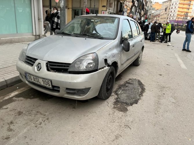 Otomobil İle Motosiklet Çarpıştı, 1 Kişi Yaralandı