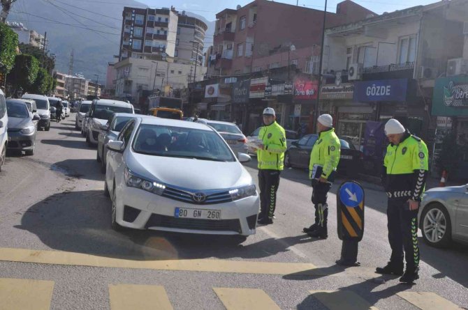 Payas Emniyeti Sürücüleri Bilgilendirdi