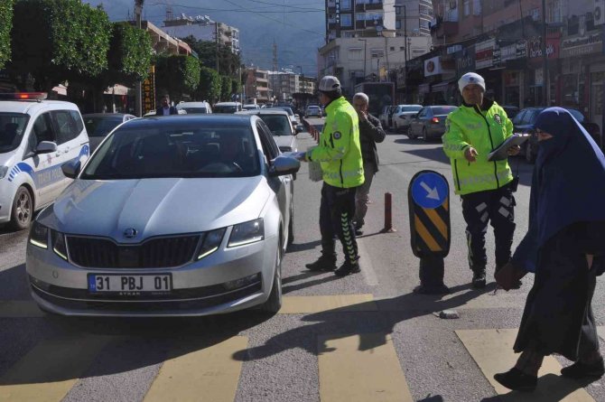 Payas Emniyeti Sürücüleri Bilgilendirdi