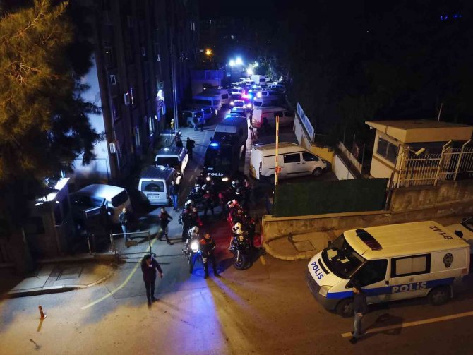 İ̇zmir Polisinden Hava Destekli Operasyon: 26 Gözaltı