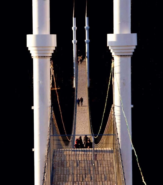 Kahramanmaraş’ta Minareli Köprüden Görsel Şölen