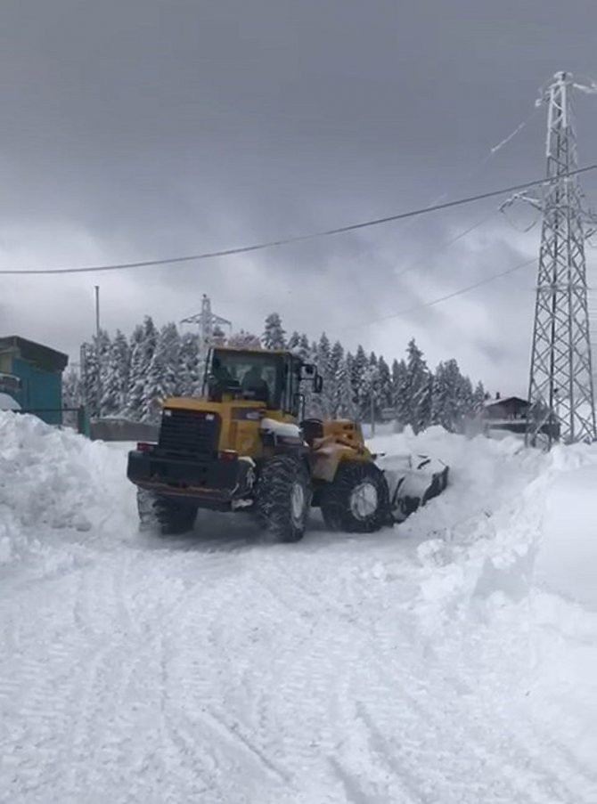 Kastamonu’da Yoğun Kar Yağışının Kapattığı 281 Köy Yolu Ulaşıma Açıldı