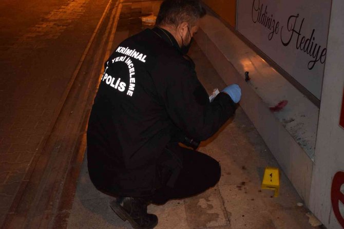 Üç Gün Önce Tehdit Etti, Bugün Bıçakladı