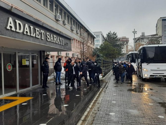 Muş’ta Uyuşturucu Satıcısı 8 Kişi Tutuklandı