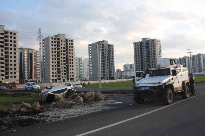 Diyarbakır’da Trafik Kazası: 2 Yaralı