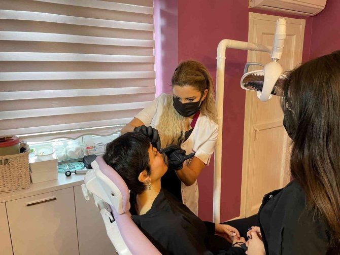 Dermatoloji Uzmanından ‘Maskne’ye Karşı Öneriler