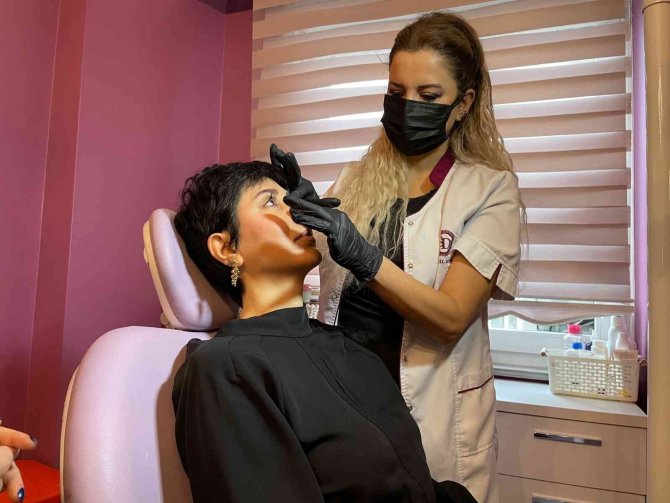 Dermatoloji Uzmanından ‘Maskne’ye Karşı Öneriler