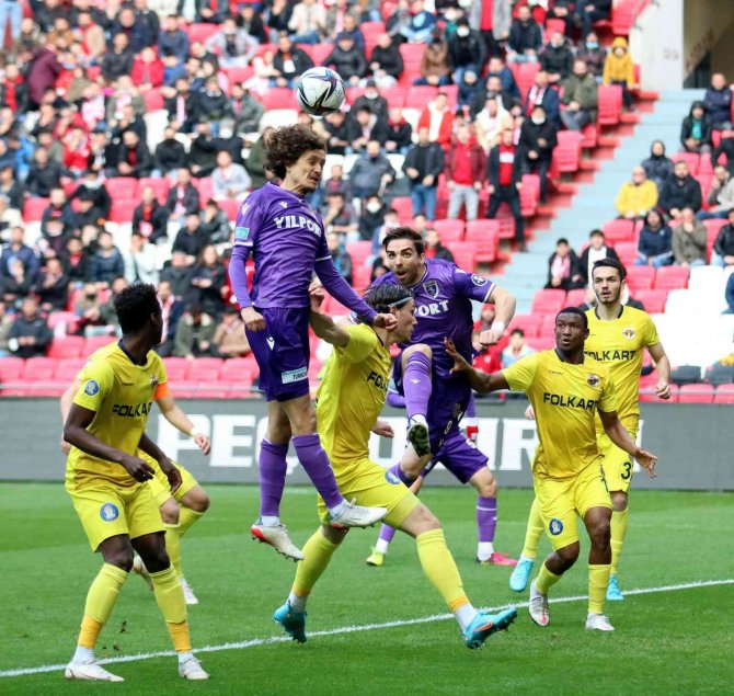 Spor Toto 1. Lig: Samsunspor: 2 - Menemenspor: 4