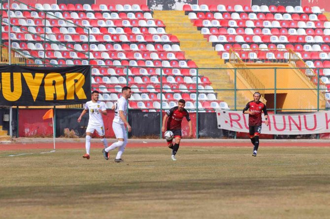 Tff 2. Lig: Vanspor Fk: 1 Bayburt Özel İ̇dare Spor: 1