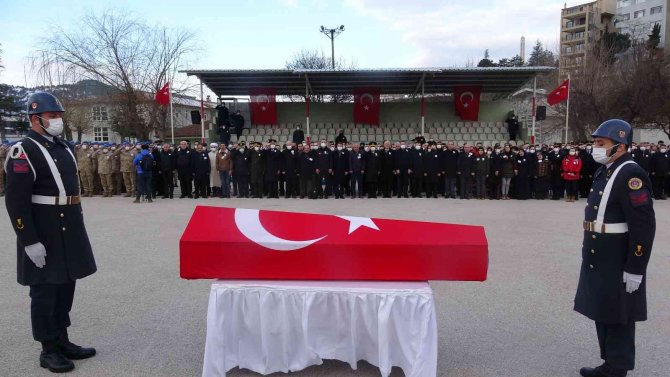 Şehit Uzman Çavuşun Cenazesi Törenle Bingöl’e Uğurlandı