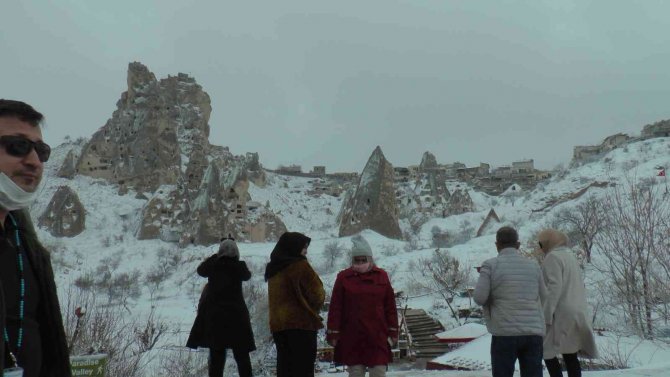 Kapadokya’da Ziyaretçi Sayısı Artmaya Devam Ediyor