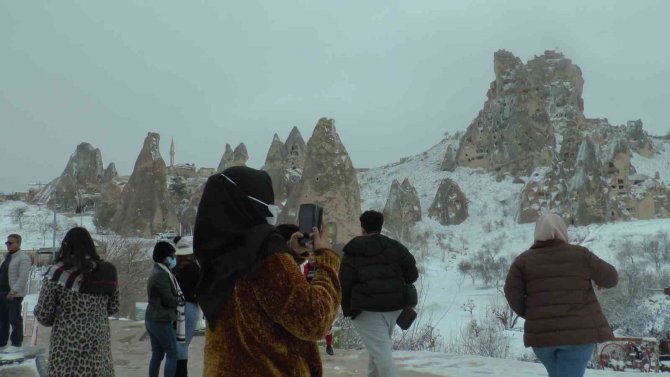 Kapadokya’da Ziyaretçi Sayısı Artmaya Devam Ediyor