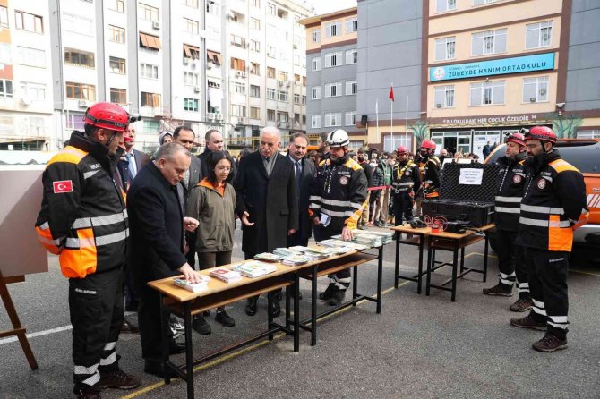 Ümraniye’de ’Deprem Anı Ve Tahliye’ Tatbikatı