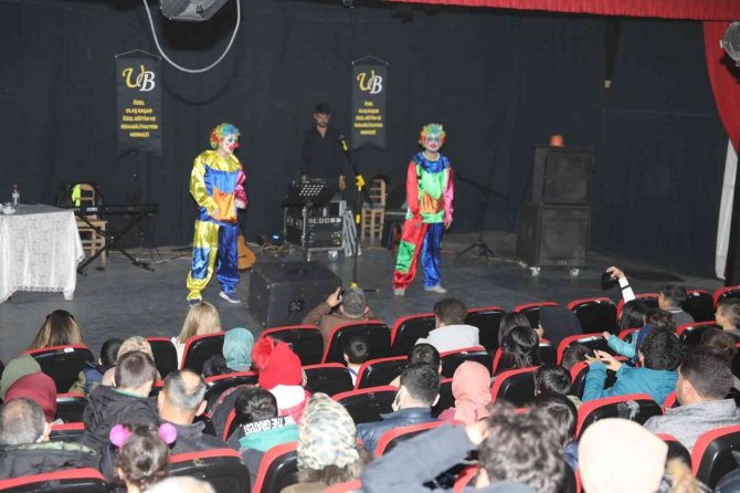 Van’da Engelliler ‘İ̇yilik-19’ Etkinliğinde Yeteneklerini Sergiledi