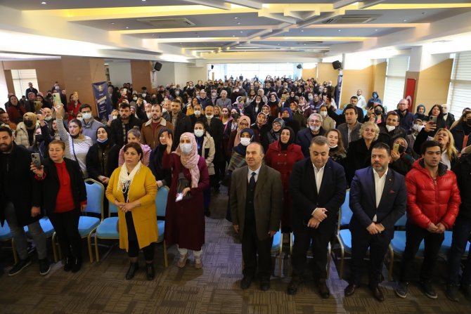 İ̇zmir’de Coşkulu ’Teşkilat Akademisi Mahalle Eğitim Programı’