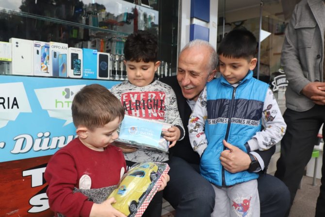 Başkan Gültak, Esnafla Bir Araya Geldi