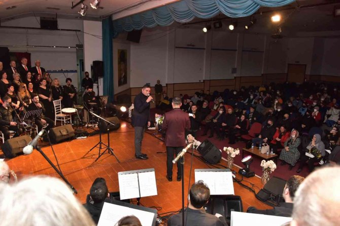 Aliağa’da Türkü Ziyafeti