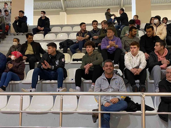Bigadiç Lideri Devirdi