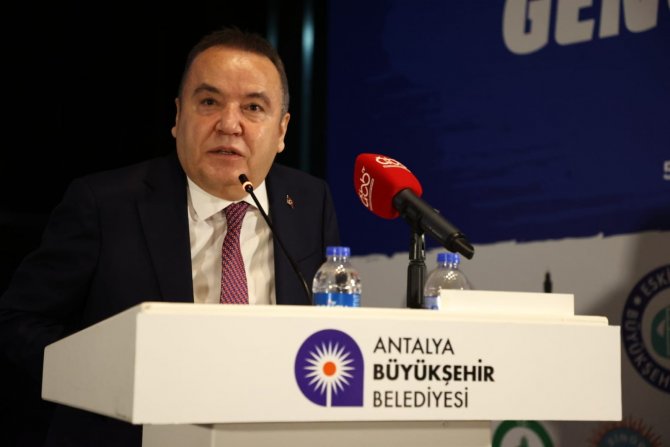 Başkan Böcek: ““Gençlere Yönelik Projeler Üretiyoruz”