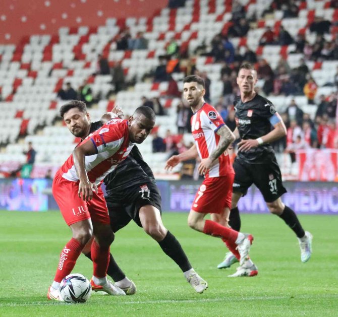 Sivasspor, Ligde 10. Kez Yenildi