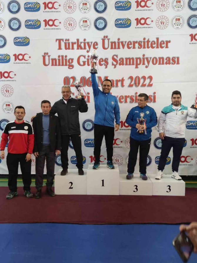 Bartın Üniversitesi Güreş Takımı Türkiye Şampiyonu Oldu