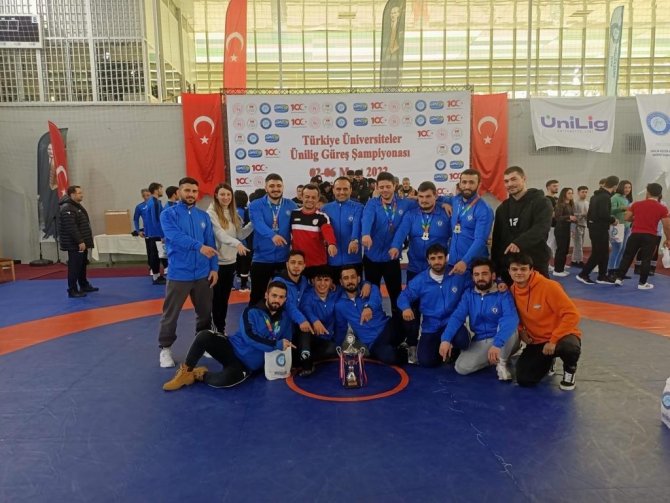 Bartın Üniversitesi Güreş Takımı Türkiye Şampiyonu Oldu