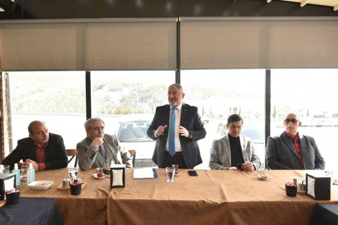 İ̇l Genel Meclis Üyeleriyle Buluşan Başkan Aşgın: 