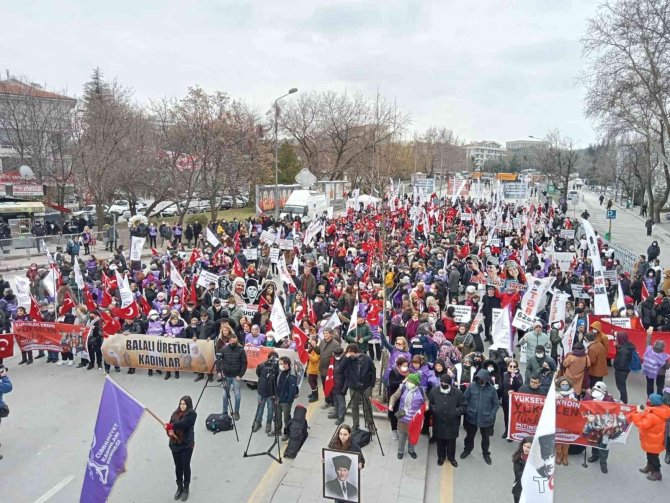 Cumhuriyet Kadınları Derneği İle Tgb’den “Yükselen Kadın Yükselen Türkiye” Mitingi